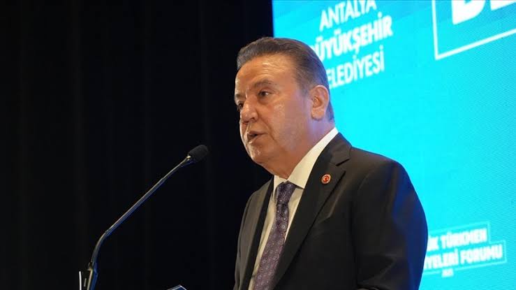 Antalya Büyükşehir Belediye Başkanı Muhittin Böcek Görevden Uzaklaştırıldı